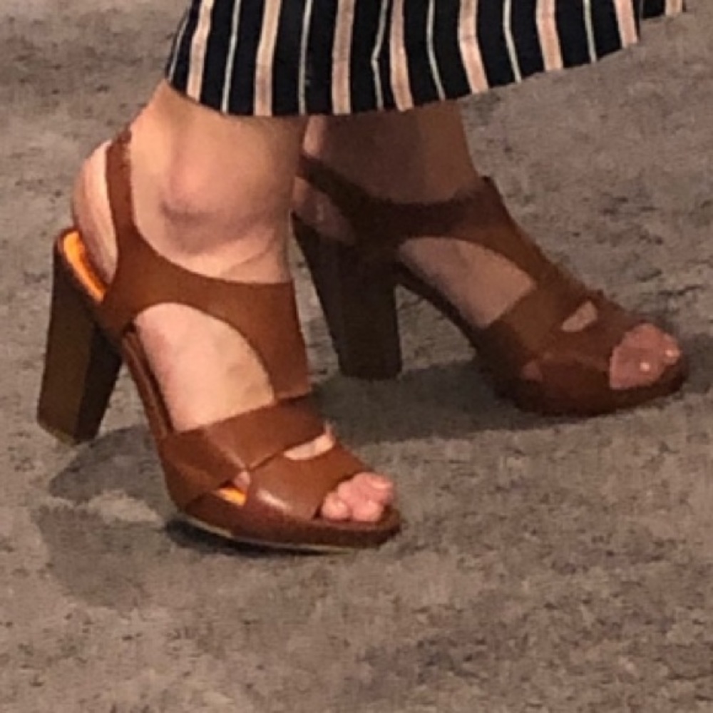 Kenneth Cole Reaction Brown Leather Heels
